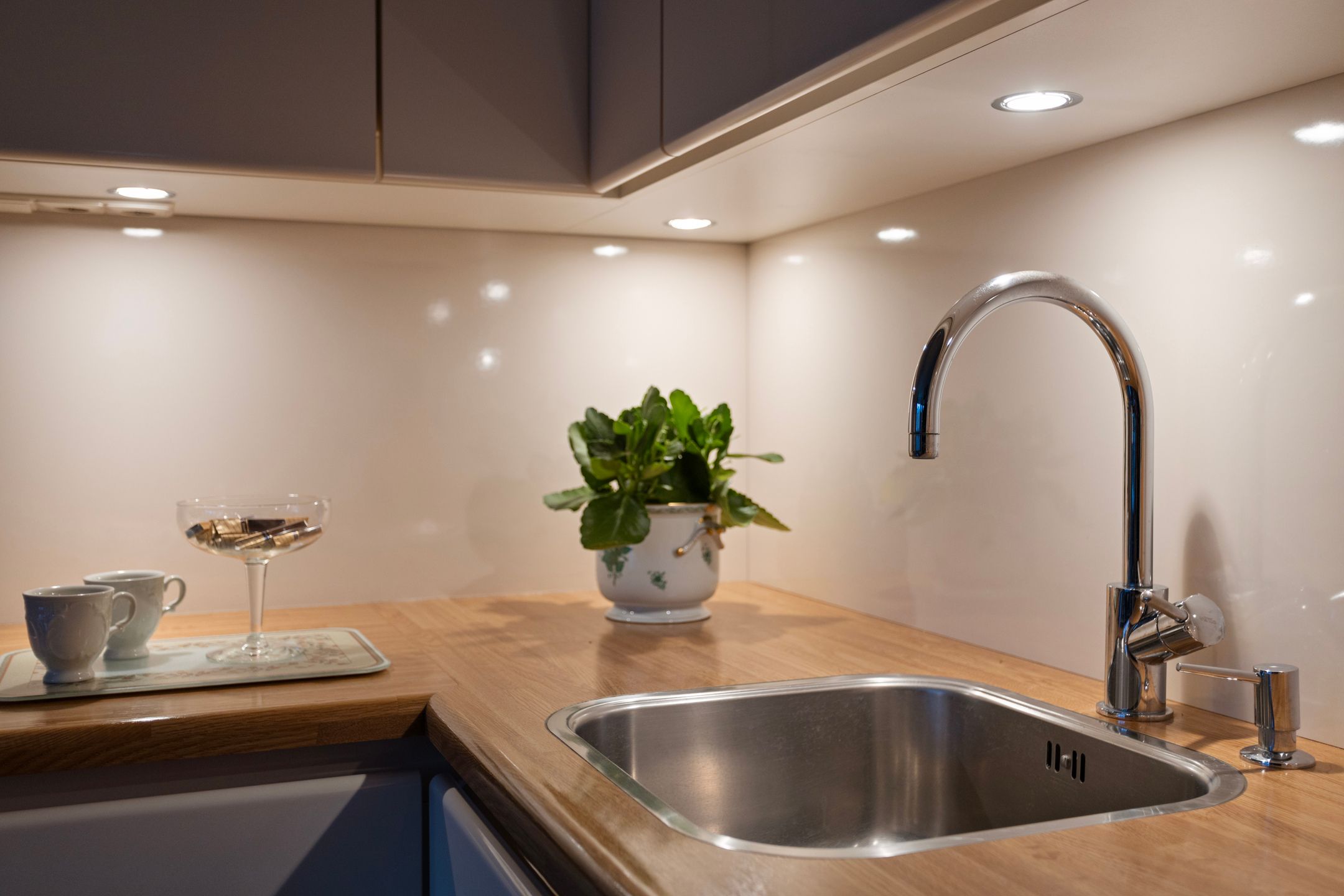 Foto 30 van Aldegondaplantsoen 40-B