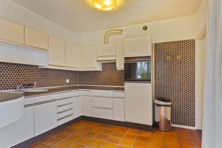 Photo 19 of Peter van Anrooystraat 2