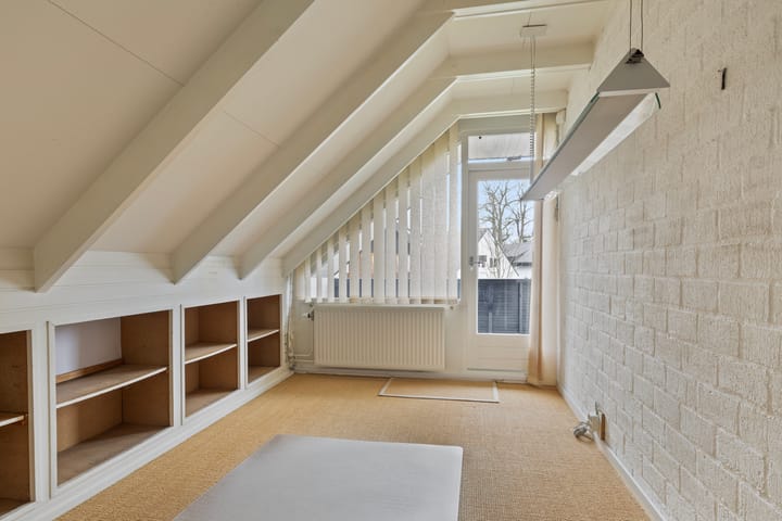 Photo 28 of Peter van Anrooystraat 2