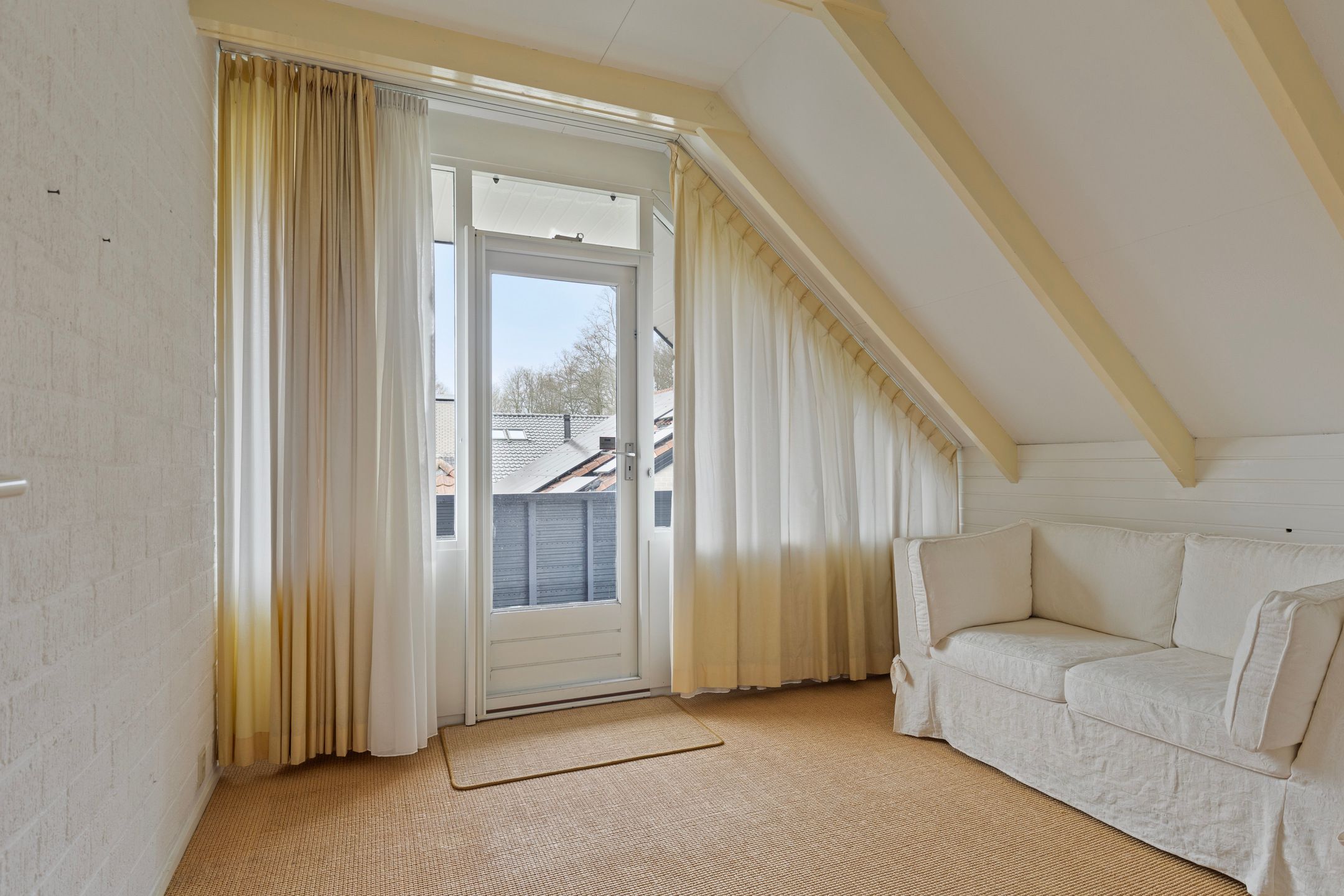 Foto 30 van Peter van Anrooystraat 2