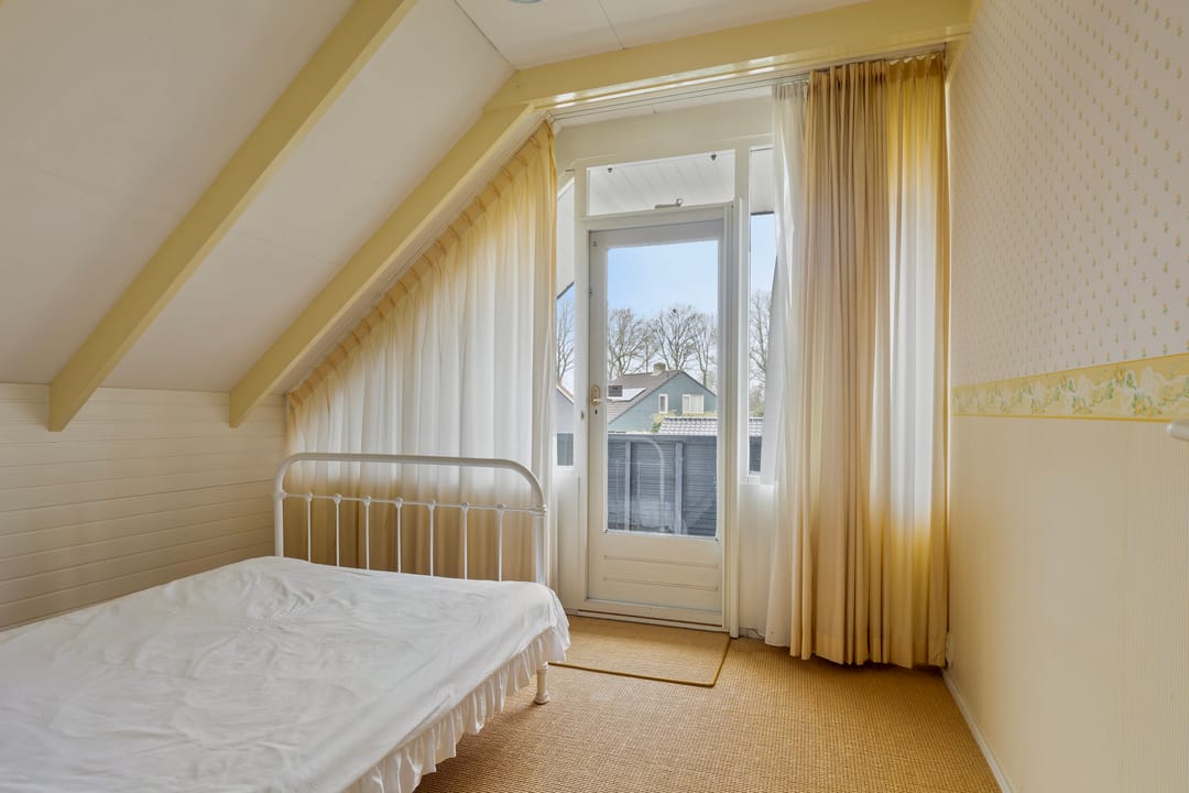 Foto 31 van Peter van Anrooystraat 2