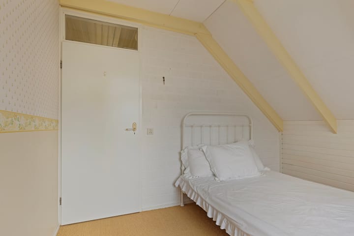 Photo 32 of Peter van Anrooystraat 2