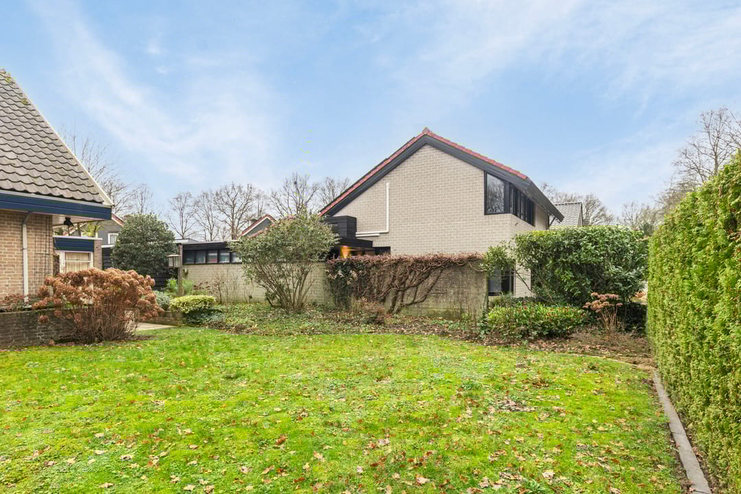 Foto 37 van Peter van Anrooystraat 2