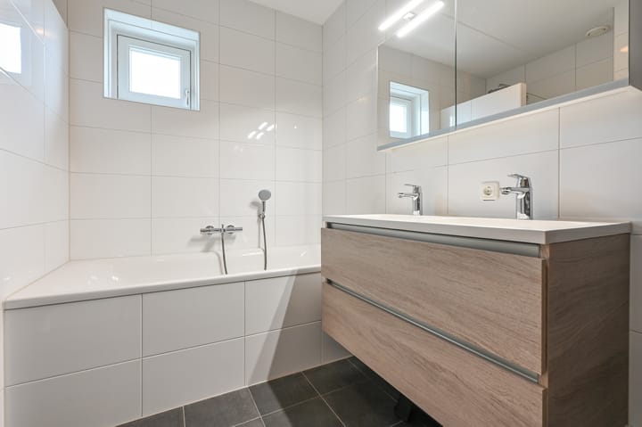 Photo 27 of Elementen 1