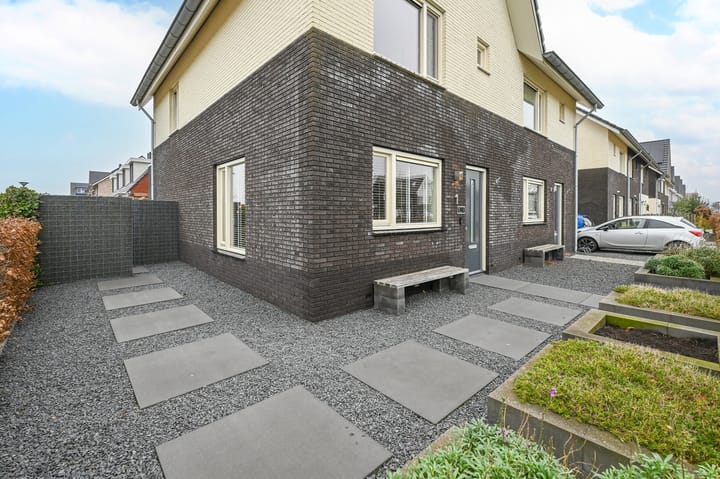 Photo 46 of Elementen 1