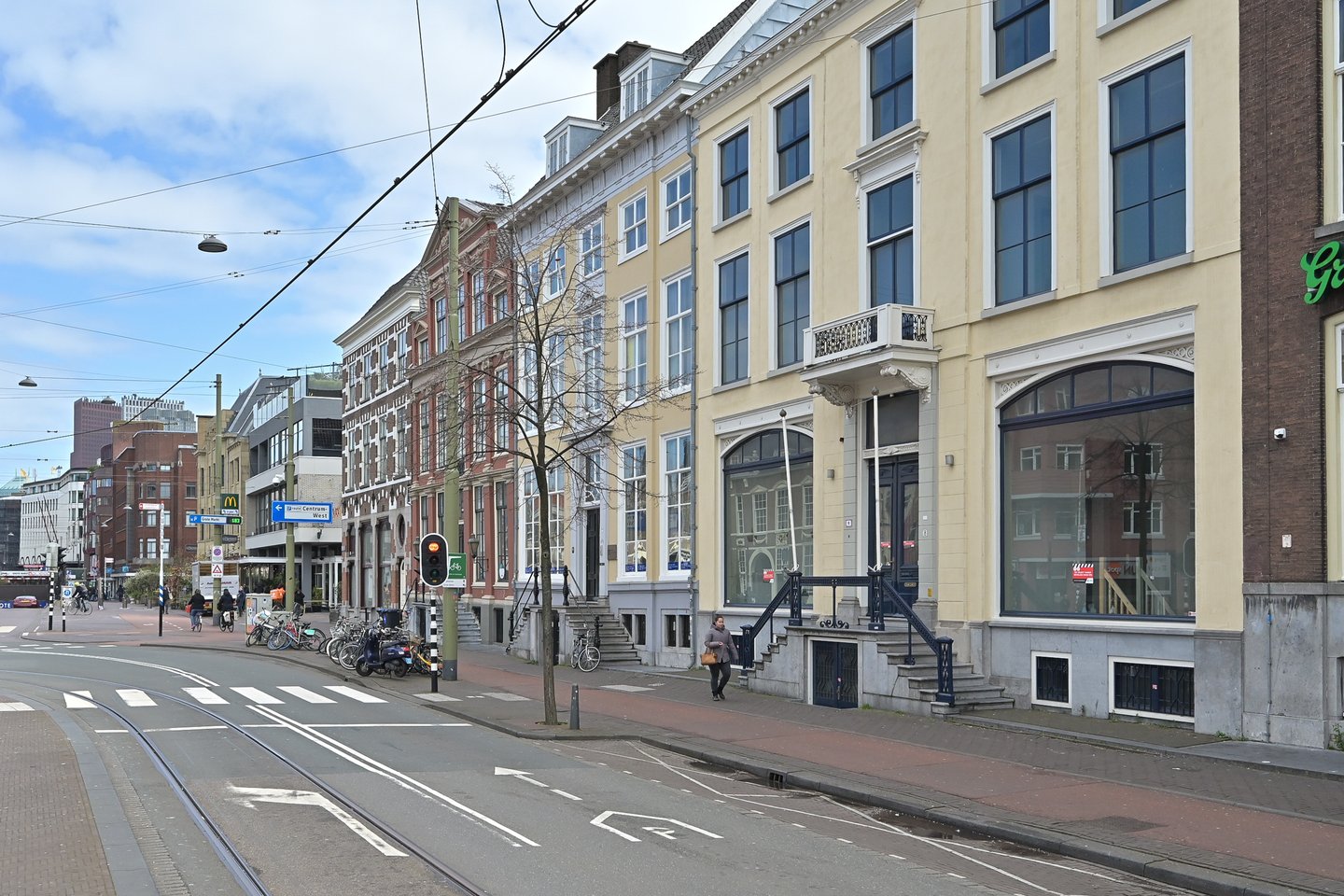 View photo 2 of Boekhorststraat 13-B