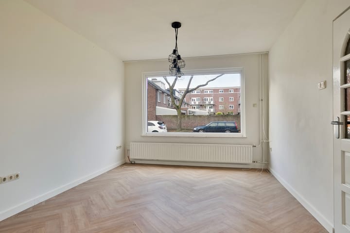 Foto 9 van Bagelaarstraat 8