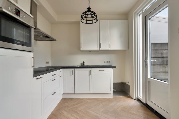 Foto 13 van Bagelaarstraat 8