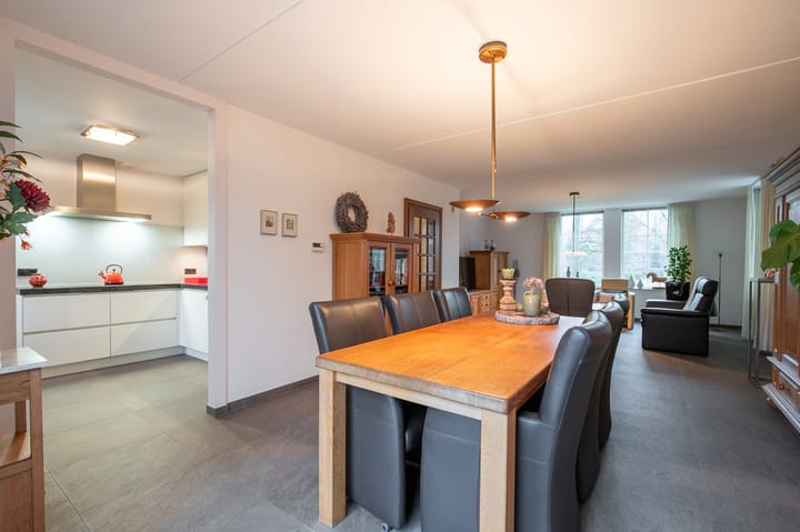 Photo 7 of Eikenlaan 32