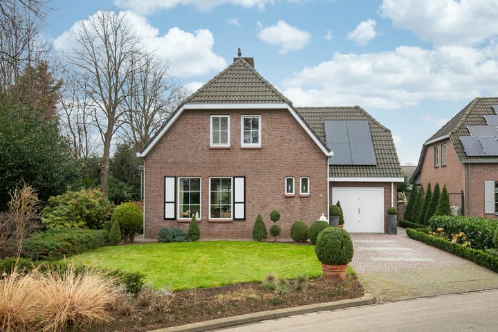 Photo 32 of Eikenlaan 32