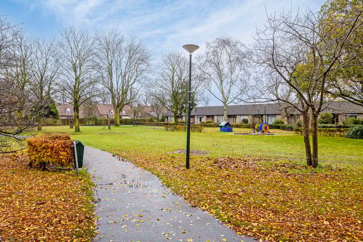 Foto 33 van Mgr. Zwijsenstraat 18