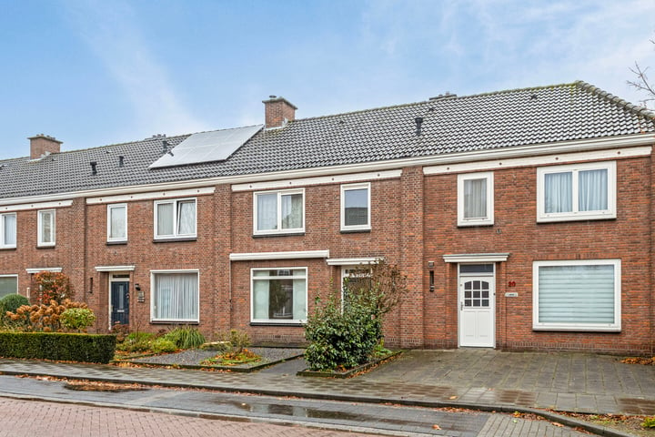 Bekijk foto 34 van Mgr. Zwijsenstraat 18