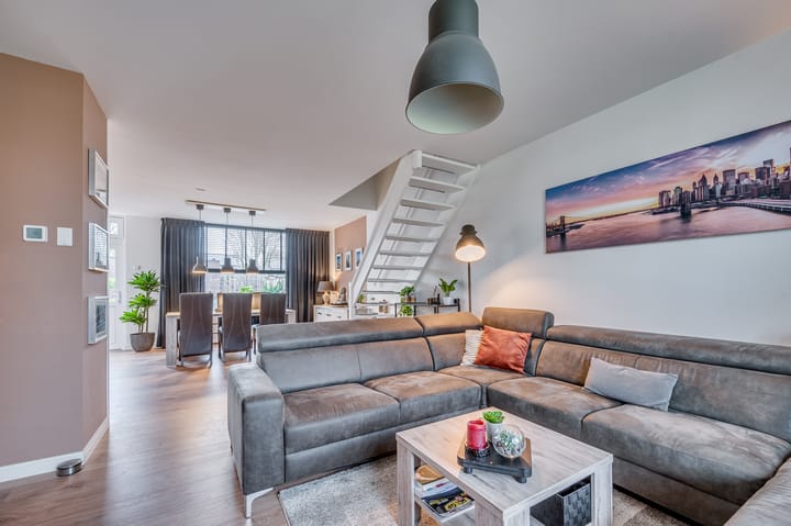 Foto 10 van Racinestraat 50