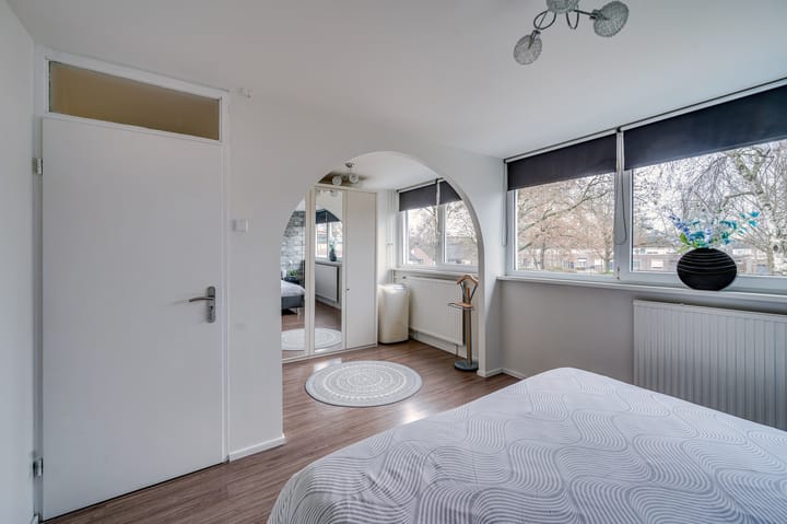 Foto 23 van Racinestraat 50