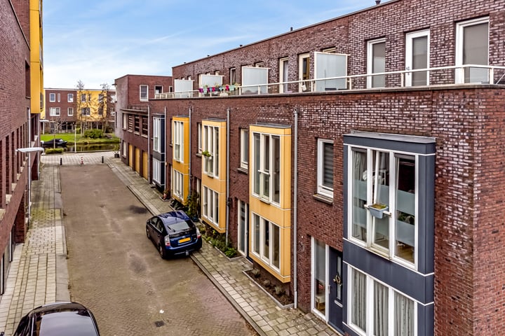 Bekijk foto 1 van Blekerstraat 54