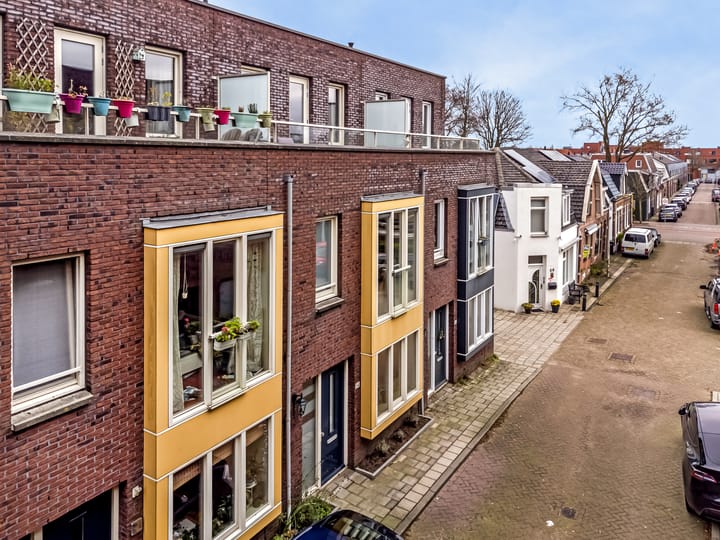 Foto 32 van Blekerstraat 54