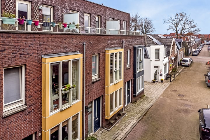 Bekijk foto 32 van Blekerstraat 54