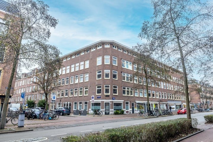 Bekijk foto 15 van Van Boetzelaerstraat 71-H