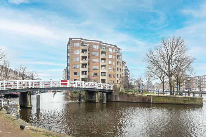 Bekijk foto 19 van Van Boetzelaerstraat 71-H