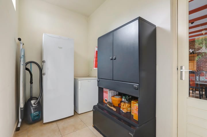 Foto 11 van Holstraat 3