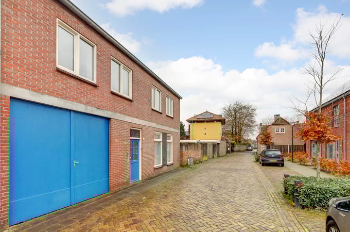 Foto 32 van Holstraat 3