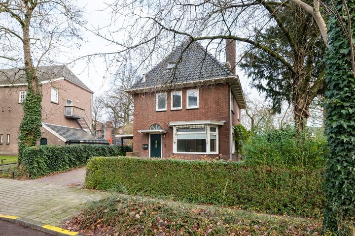 View photo 4 of Burgemeester Tenkinkstraat 3