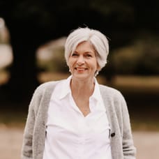 Angeli Delfos  - NVM Register Makelaar (Directeur)