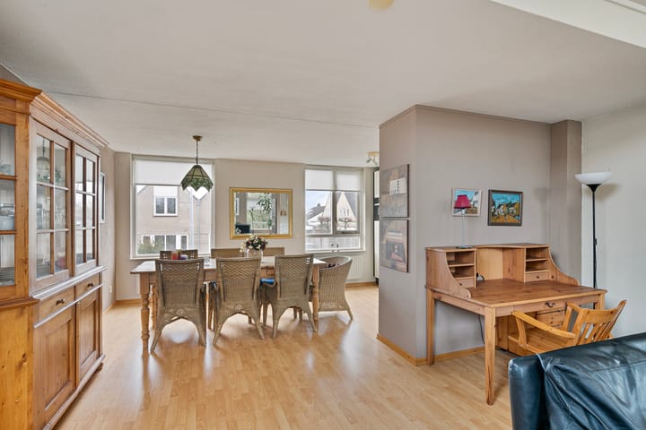 Foto 12 van Buizerd 140