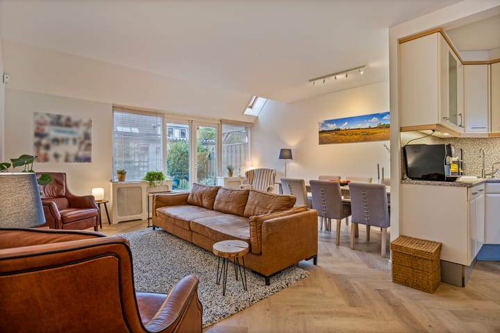 Foto 6 van Saturnus 77