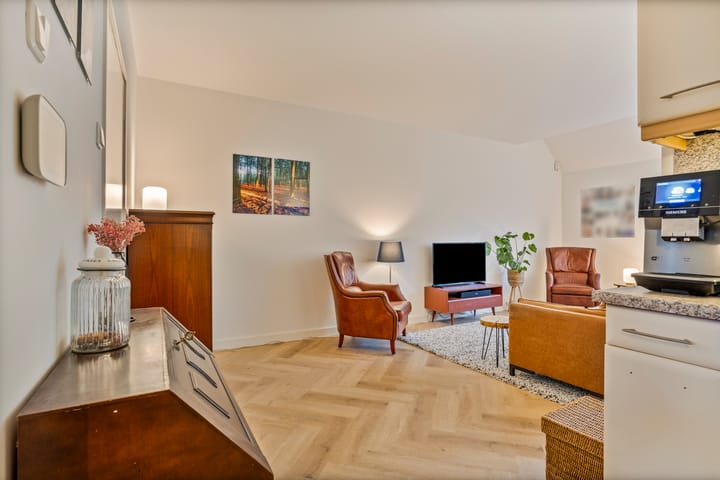 Foto 10 van Saturnus 77