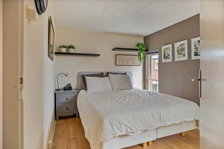 Foto 19 van Saturnus 77