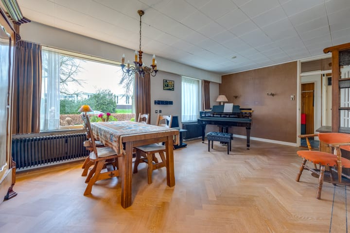 Foto 15 van Bantingstraat 4