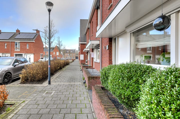 Foto 3 van Ruys de Beerenbrouckplein 8