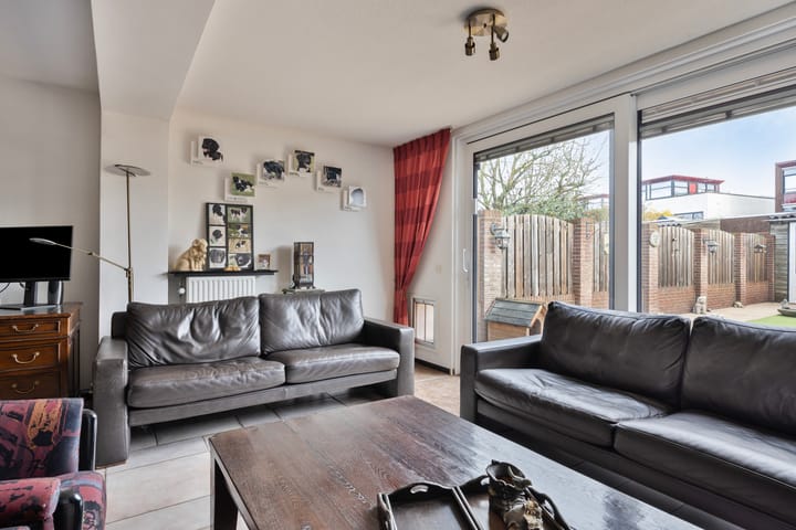 Foto 13 van Midwoldeplein 16