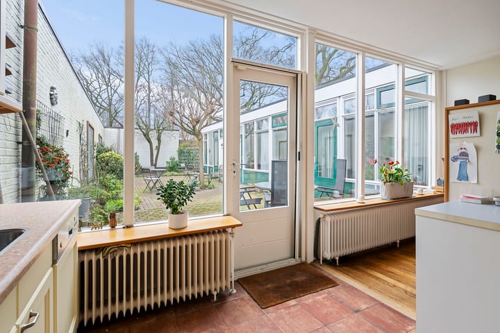 Foto 19 van Anna Bijnsstraat 56