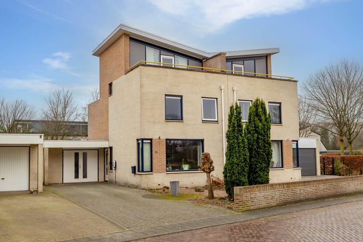 Foto 1 van Dollard 25