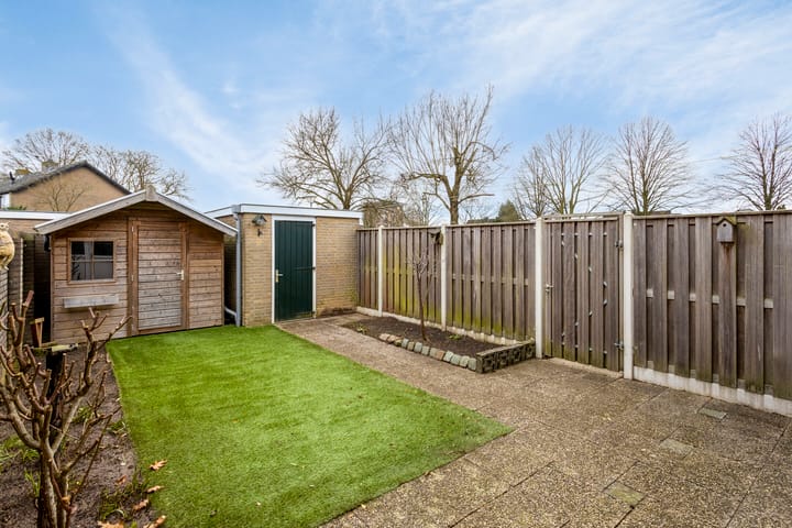 Foto 24 van van Bourlostraat 6