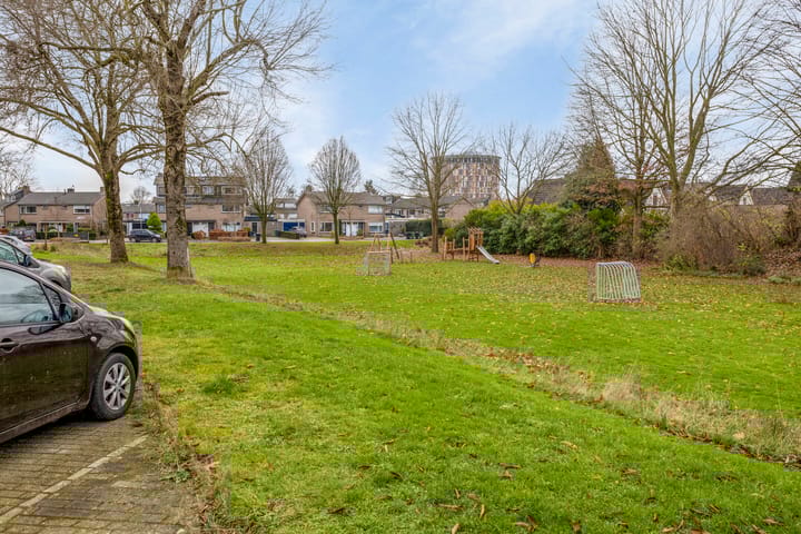 Foto 34 van van Bourlostraat 6