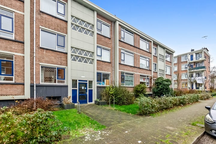 Bekijk foto 1 van Ruinerwoldstraat 21