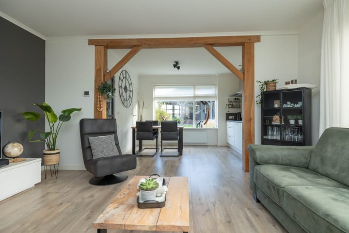 Foto 3 van Oud Veeningen 2