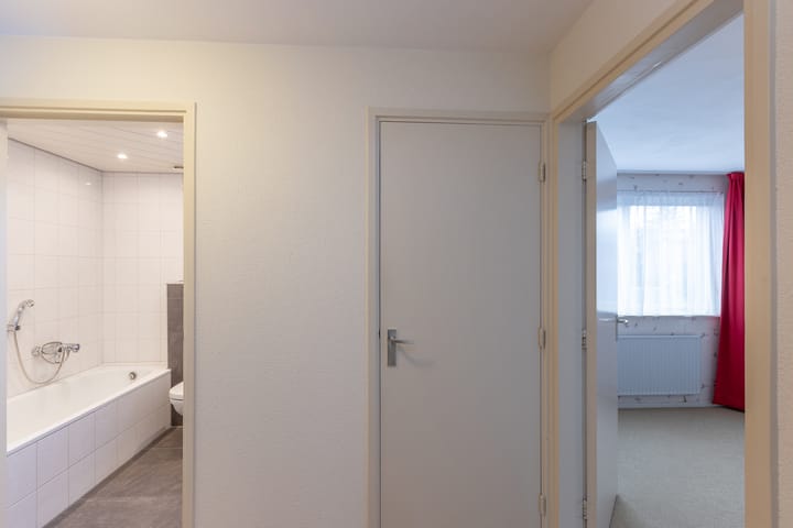 Foto 26 van K.Nieuwenhuizenstraat 12