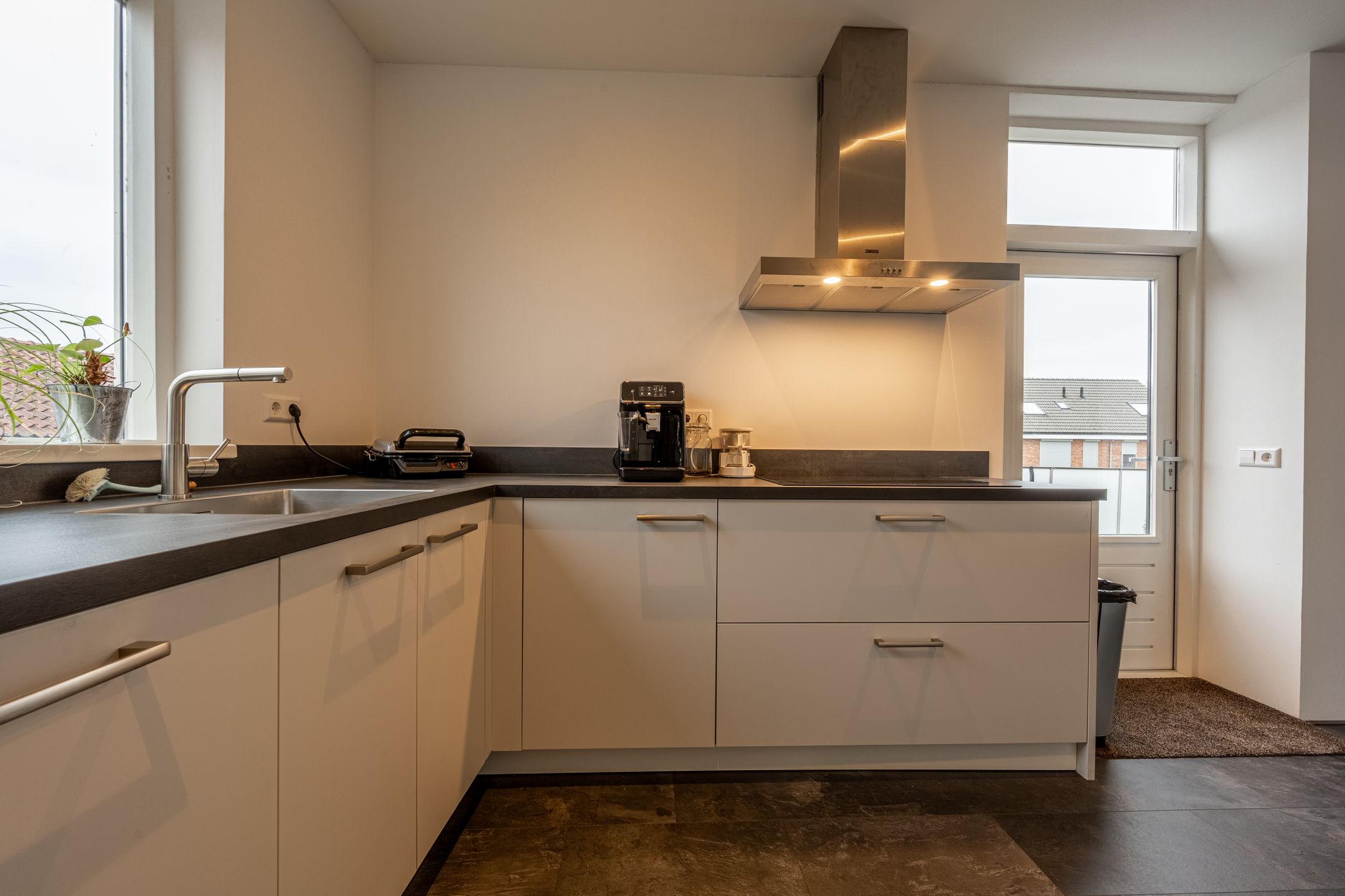 Foto 9 van Van Heesenstraat 9-A