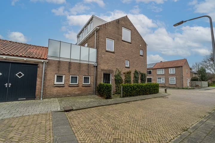 Bekijk foto 44 van Van Heesenstraat 9-A