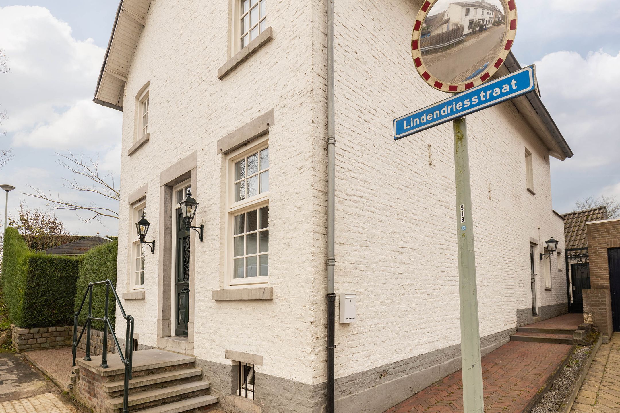 Foto 18 van Lindendriesstraat 1