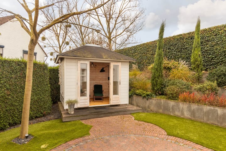 Foto 62 van Lindendriesstraat 1