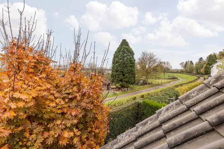 Foto 68 van Lindendriesstraat 1