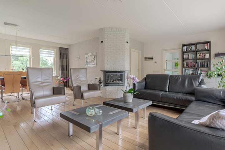 Photo 15 of Oosteinde 31