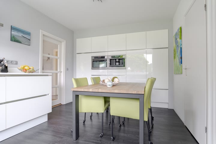 Photo 24 of Oosteinde 31