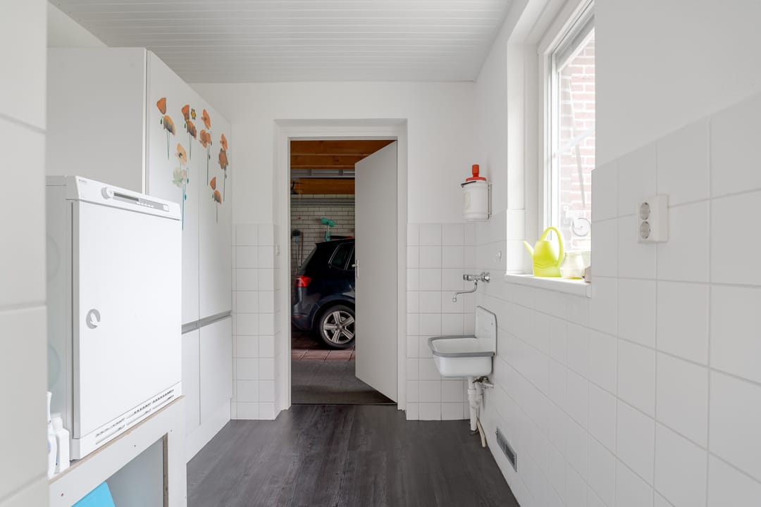 Photo 26 of Oosteinde 31