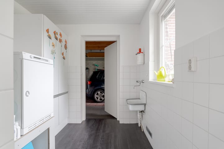 Photo 26 of Oosteinde 31